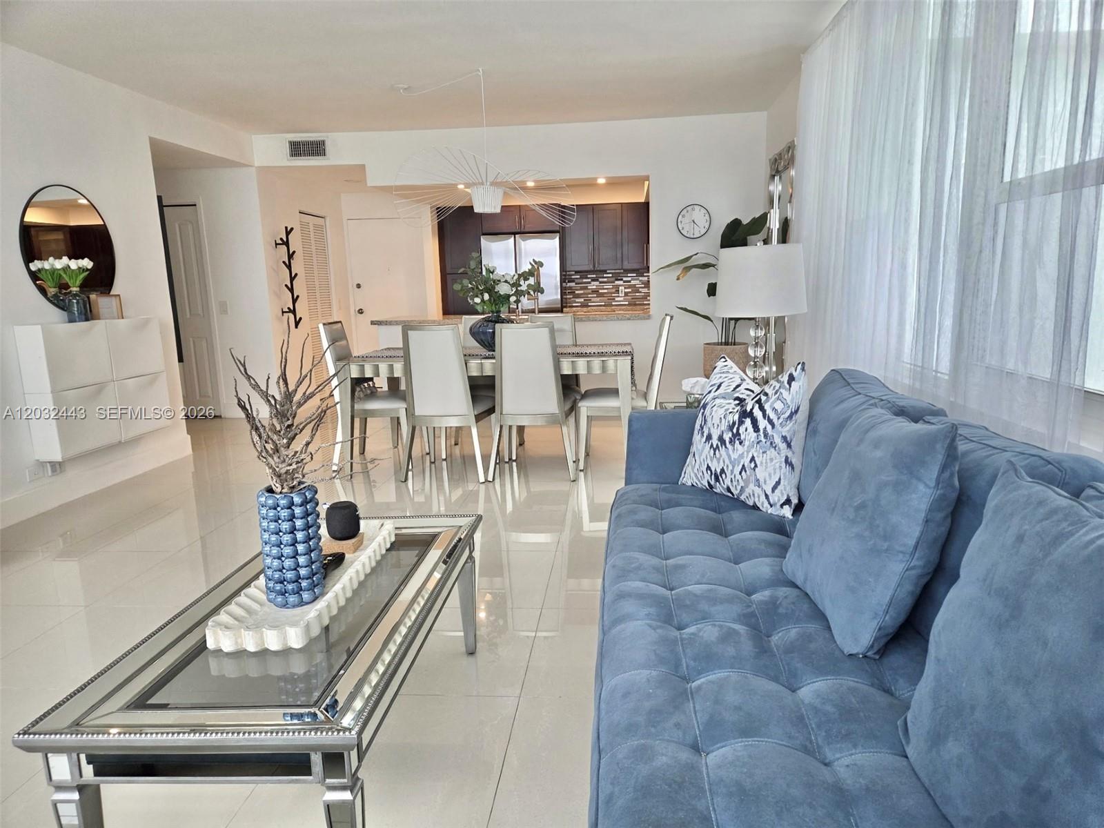 3505 S Ocean Drive Ph-6 Property Photo 13