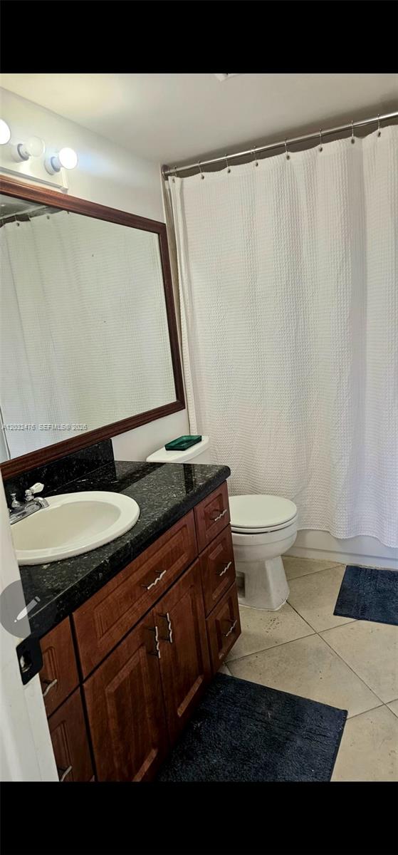 4311 Crystal Lake Drive 321 Property Photo 7