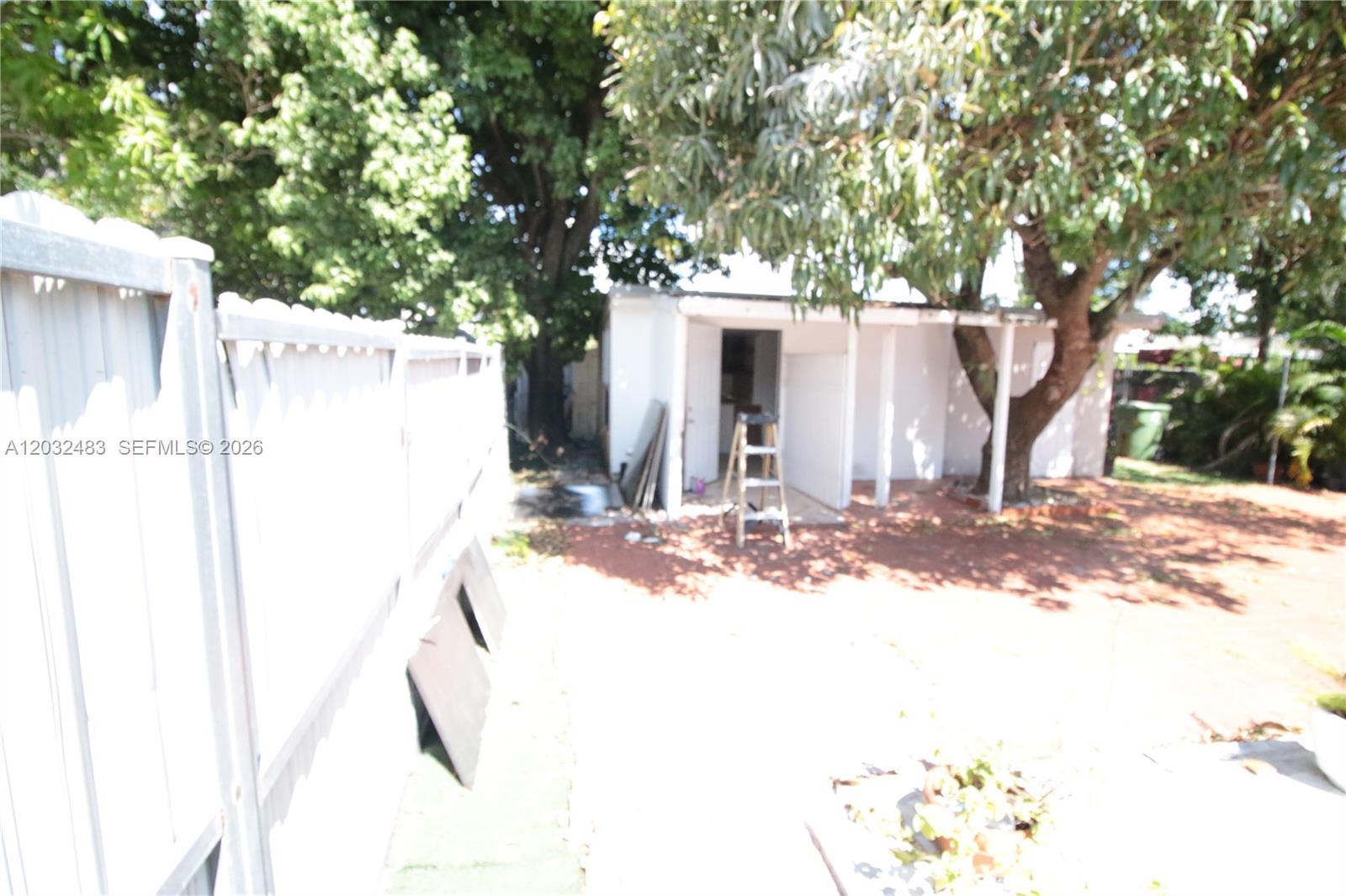 359 E 12th Street Property Photo 46