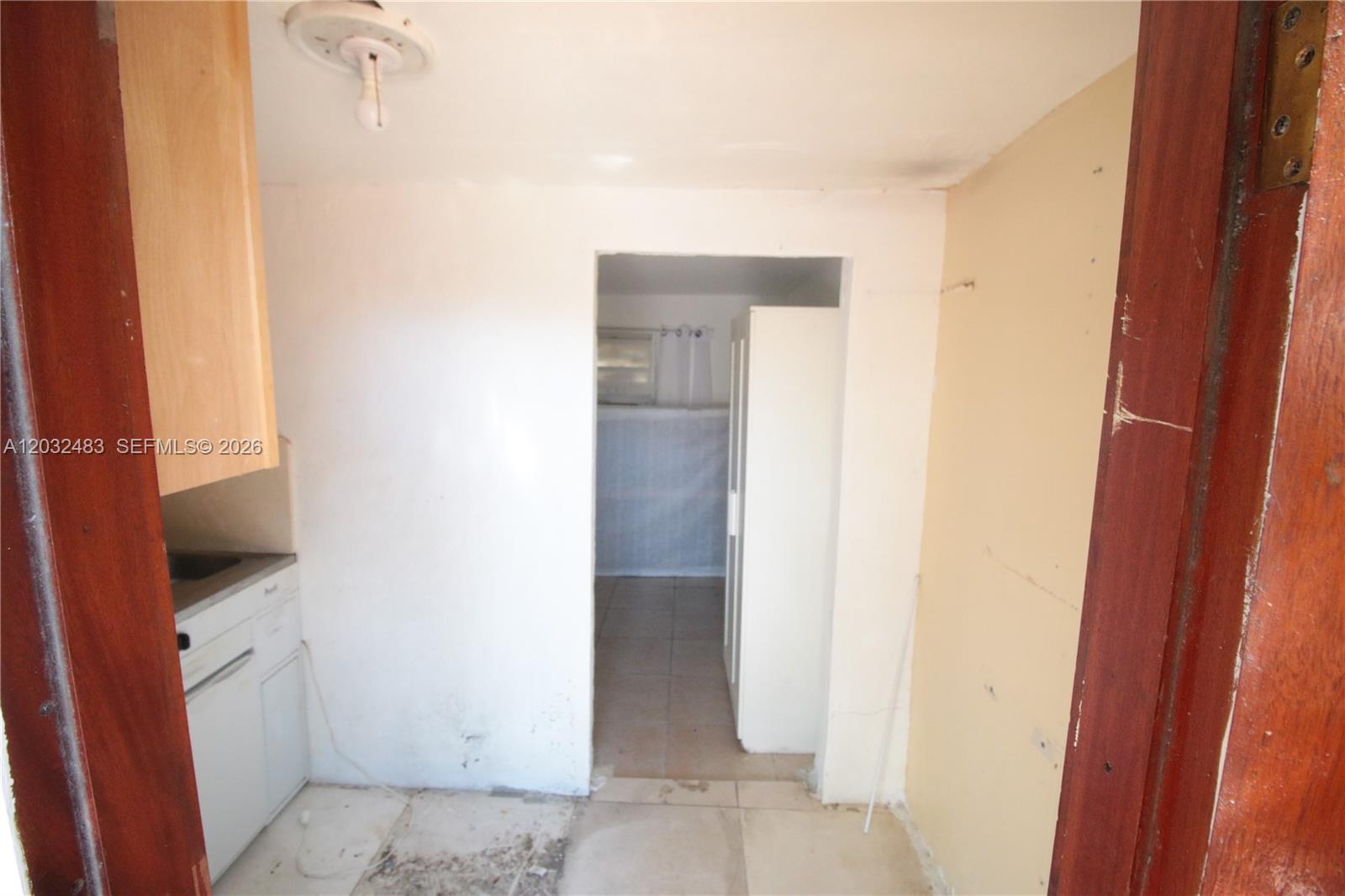 359 E 12th Street Property Photo 50