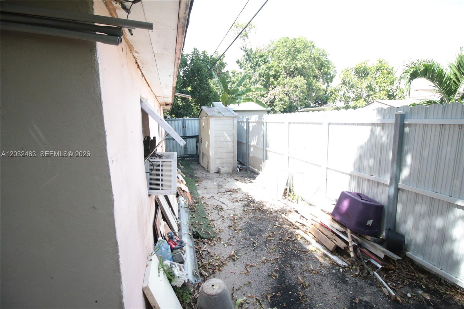 359 E 12th Street Property Photo 54