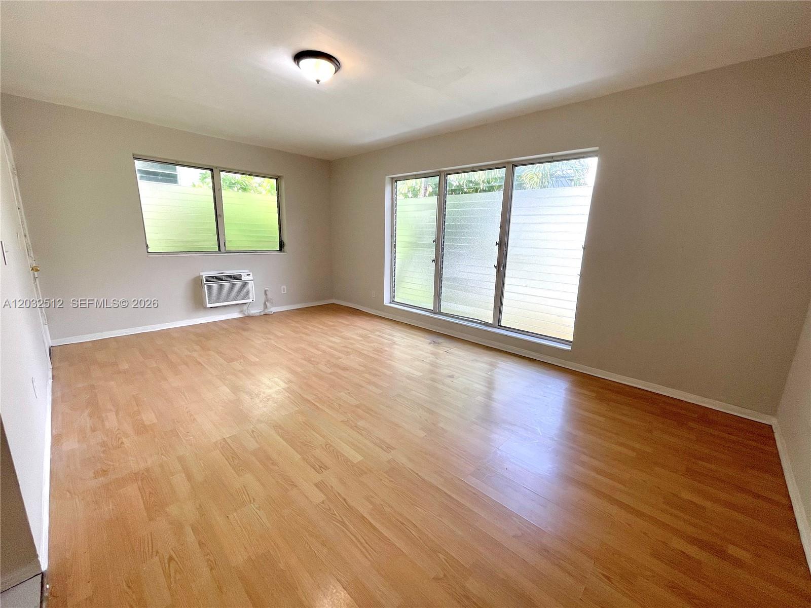 825 Euclid Avenue 9 Property Photo 3