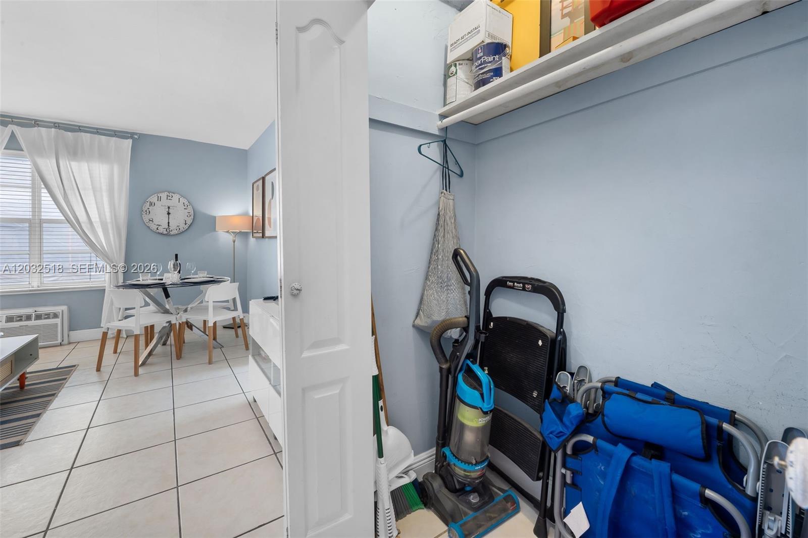 3030 Collins Avenue 4e Property Photo 11