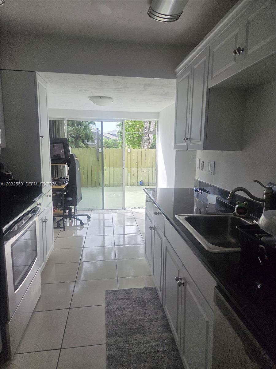 11871 Sw 123rd Place Property Photo 4