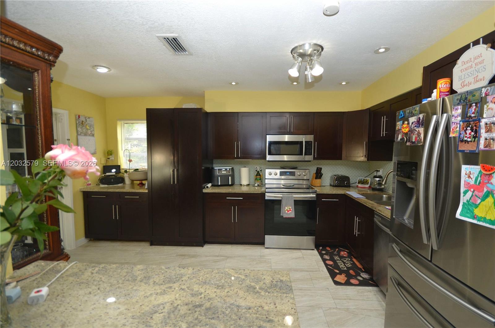 7470 Polk Street Property Photo 2