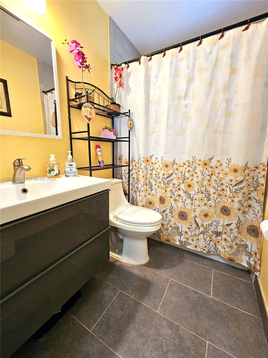 7470 Polk Street Property Photo 14