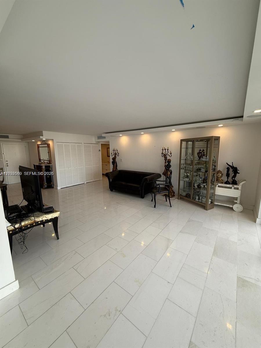 A12032580 Property Photo 4
