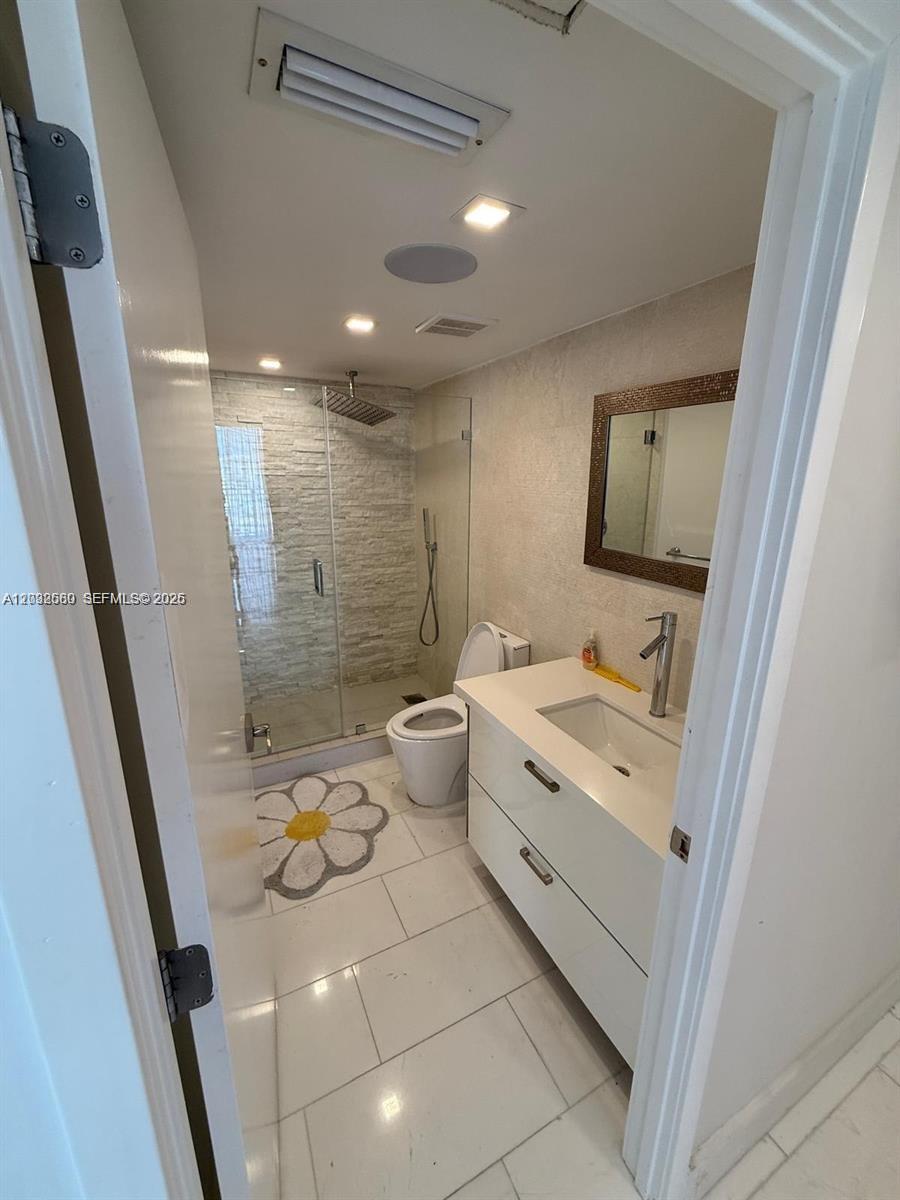 A12032580 Property Photo 7