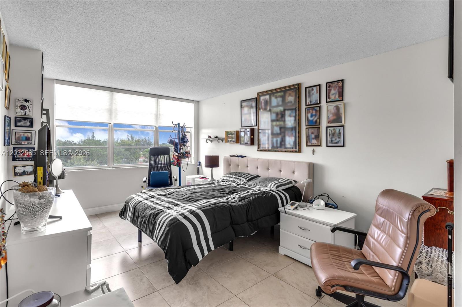 1400 Saint Charles Place 623 Property Photo 10