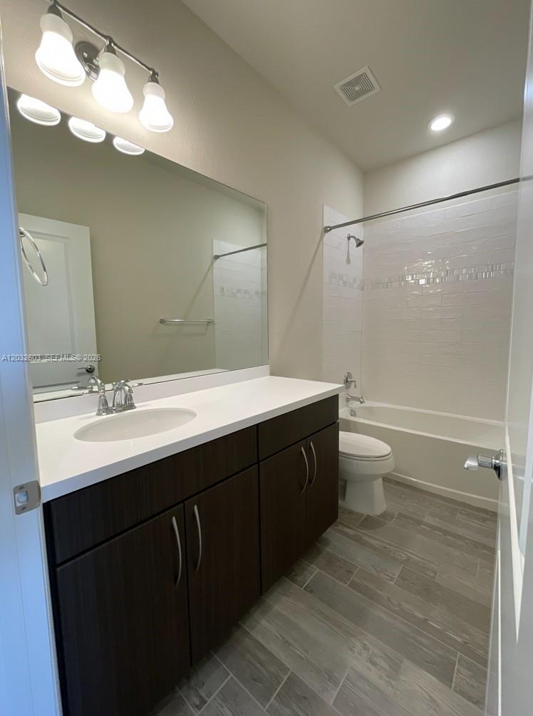 4920 Eucalyptus Drive 2 Property Photo 12