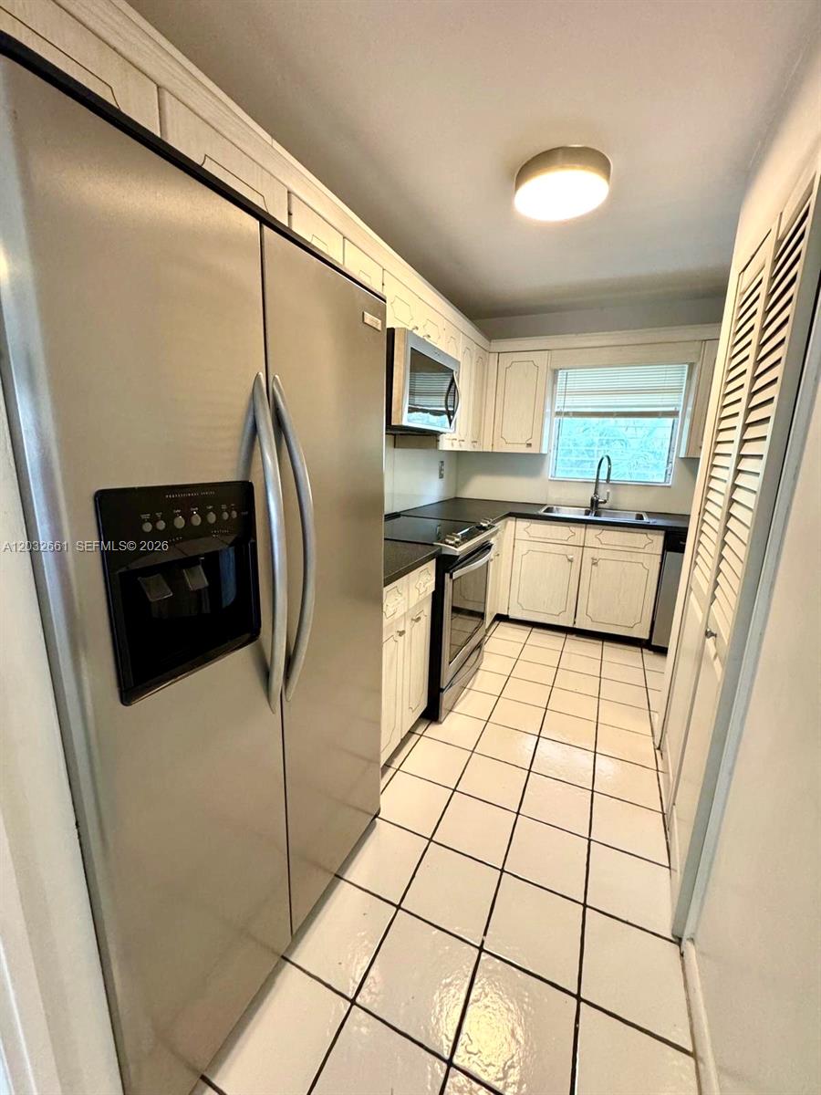 2501 S Ocean Boulevard 1040 Property Photo 5