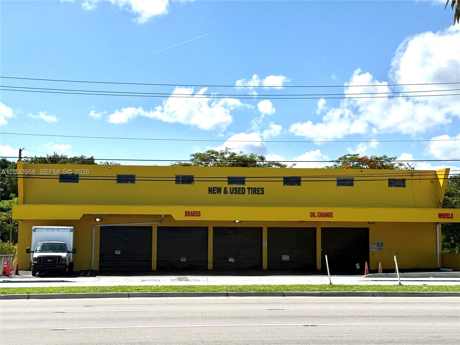 20400 S Dixie Highway Property Photo 1