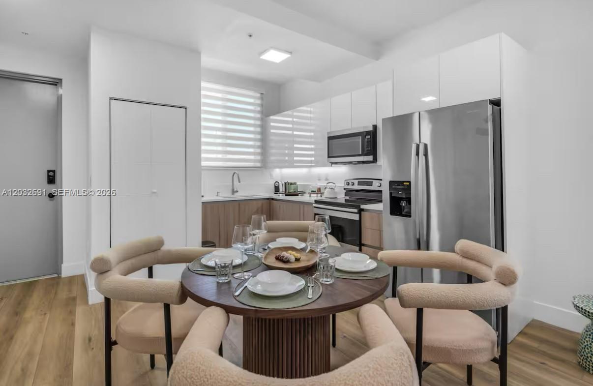 A12032691 Property Photo 6