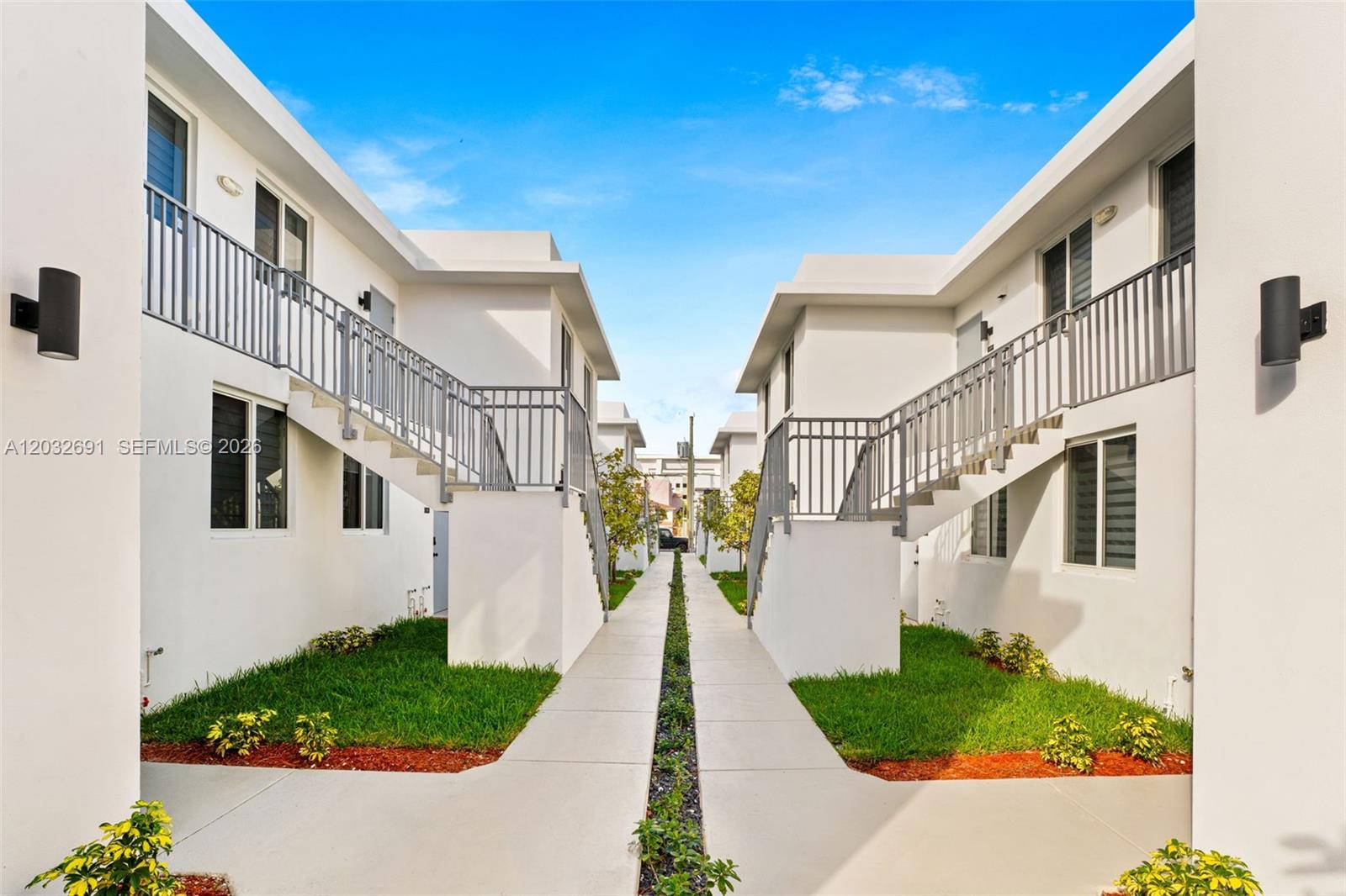 A12032691 Property Photo 25