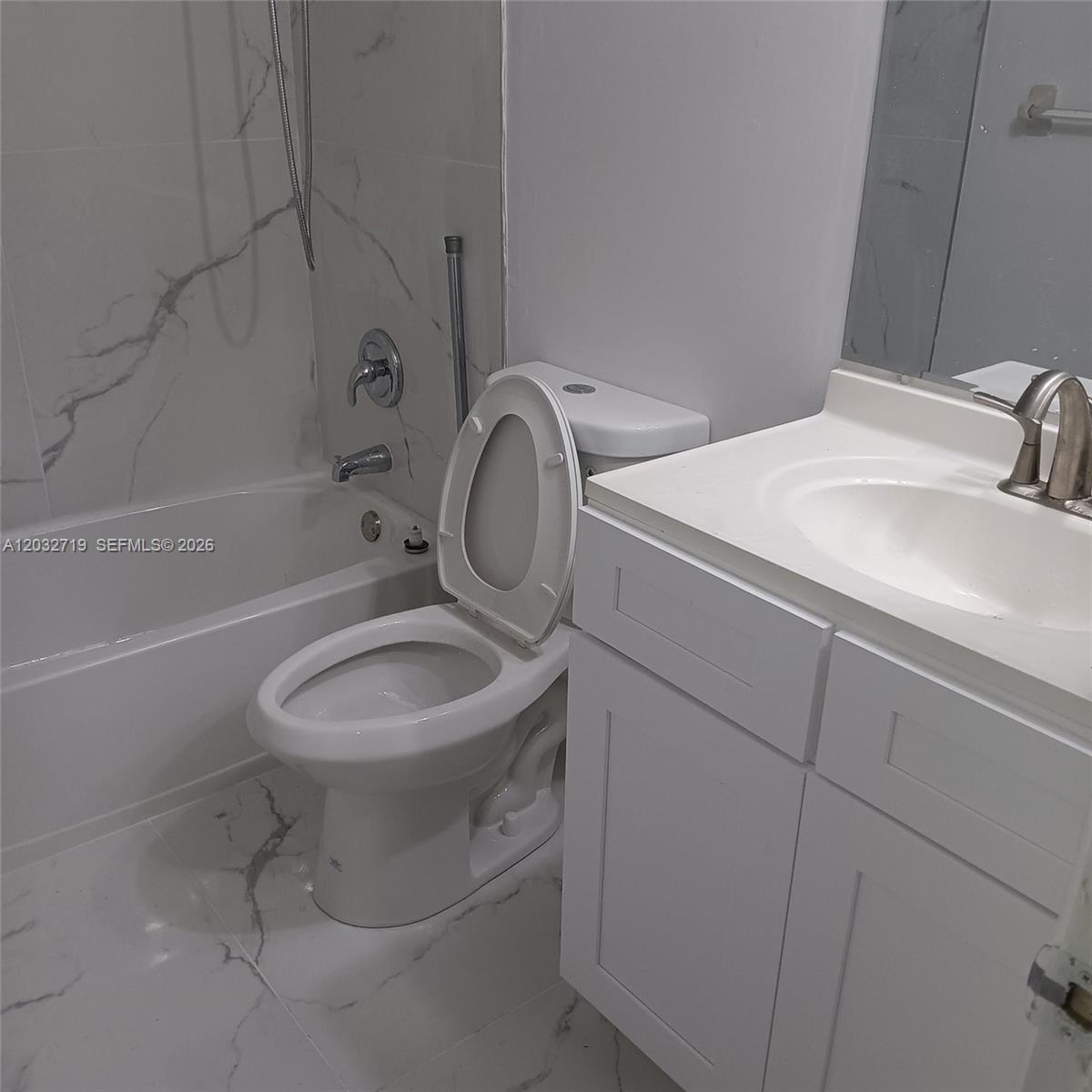 841 Twin Lakes Drive 30-a Property Photo 5