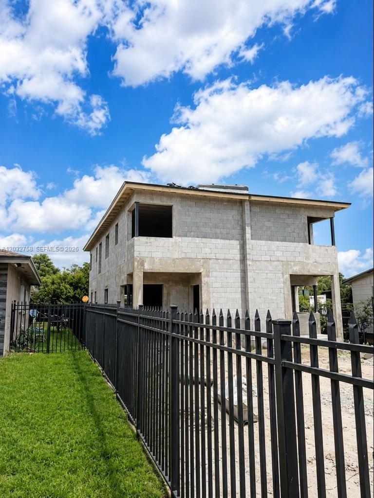 3165 Nw 61st Street Property Photo 1