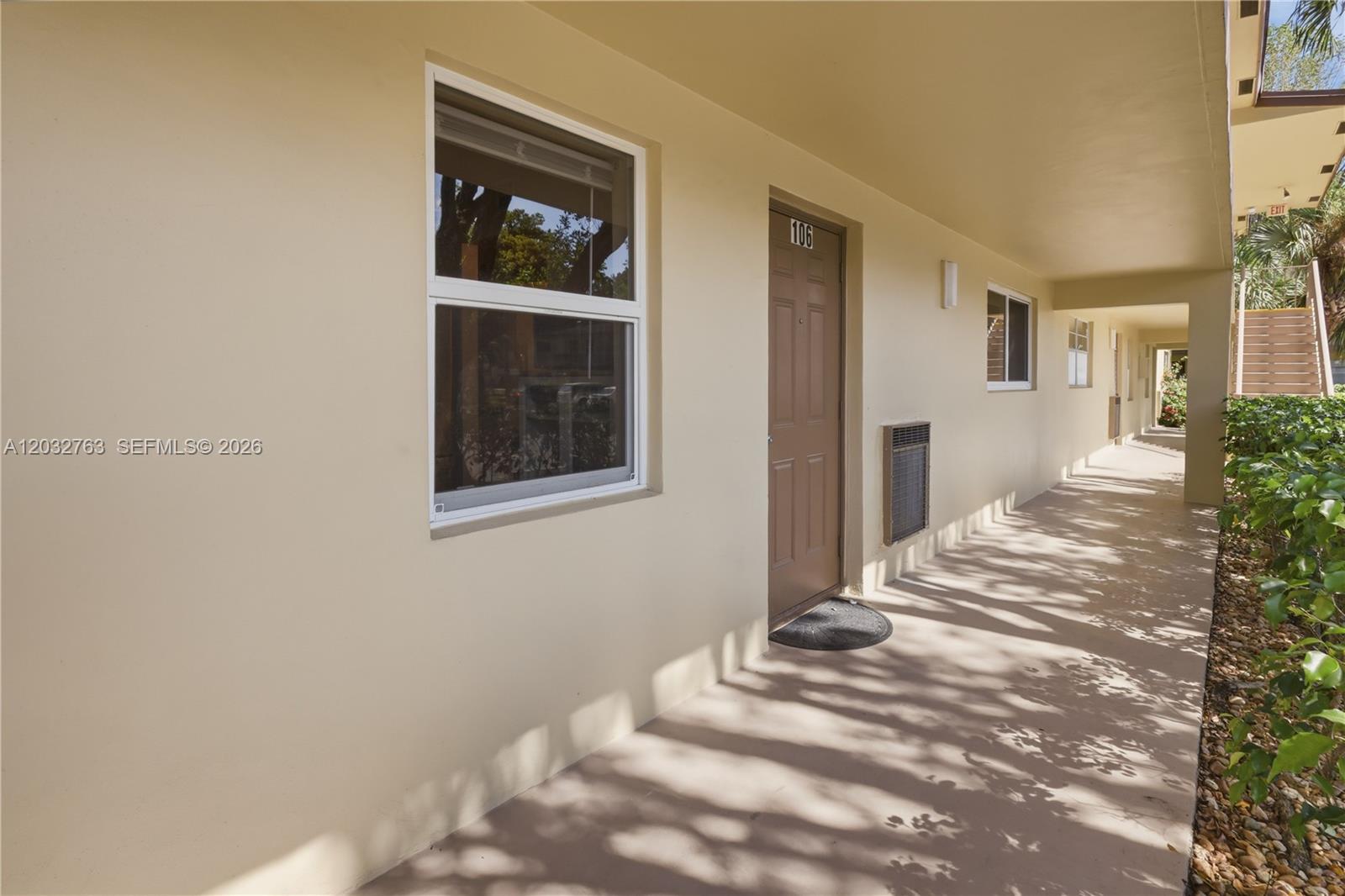 251 Nw 76th Avenue 106 Property Photo 1