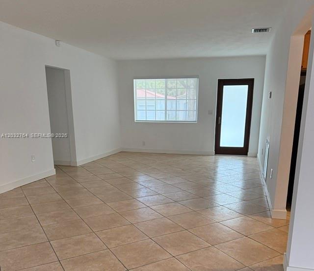 753 Navarre Avenue Property Photo 3