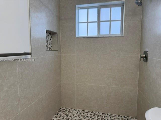 753 Navarre Avenue Property Photo 15