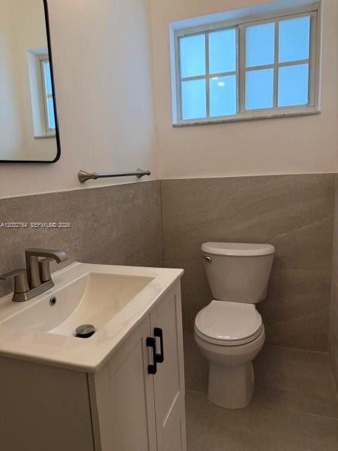 753 Navarre Avenue Property Photo 24