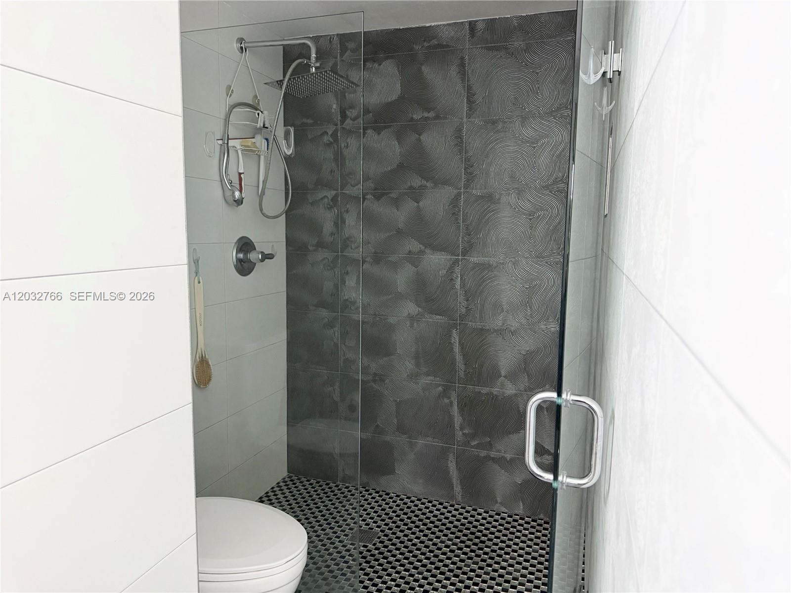 4200 Hillcrest Drive 403 Property Photo 17