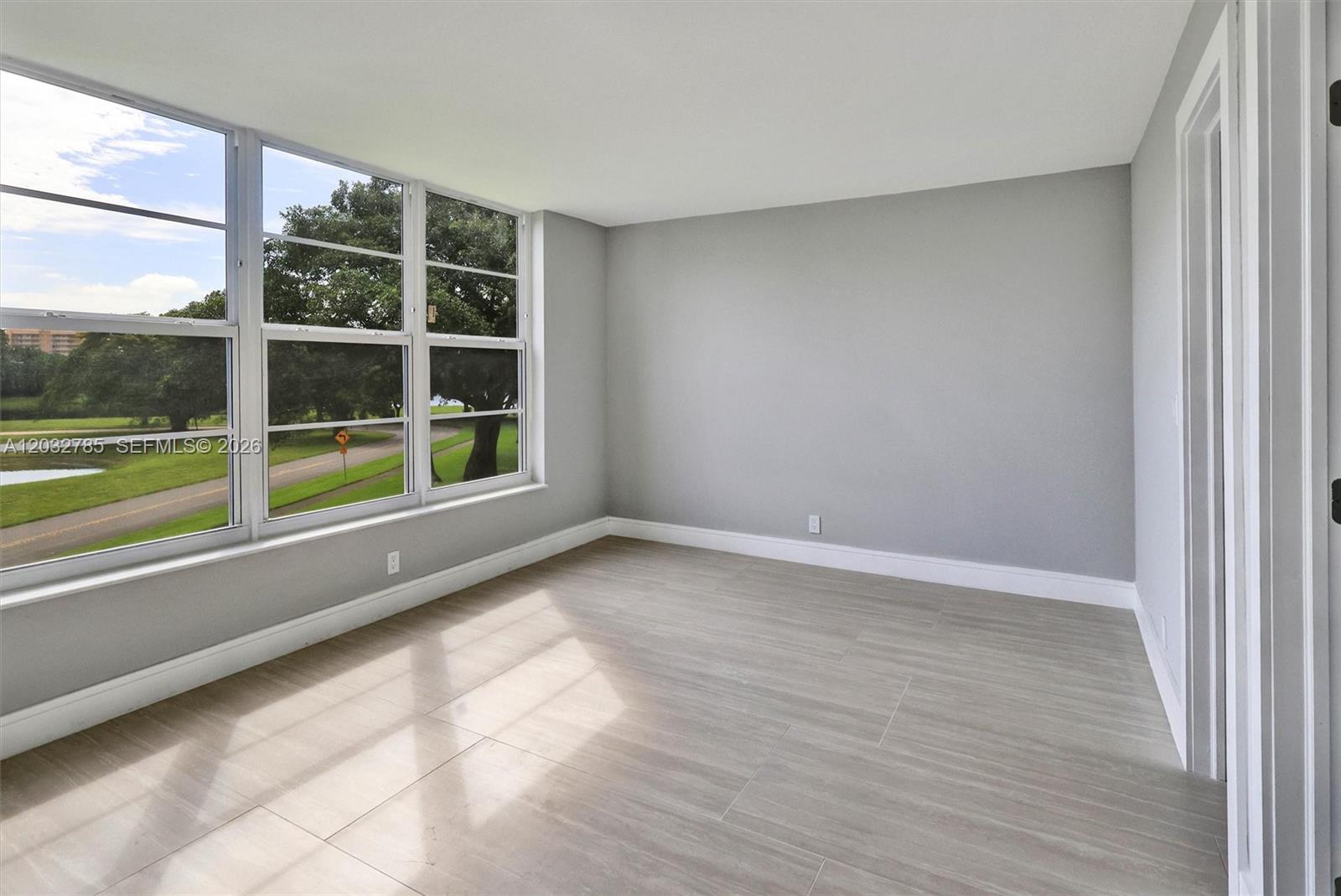 2940 N Course Drive 311 Property Photo 7