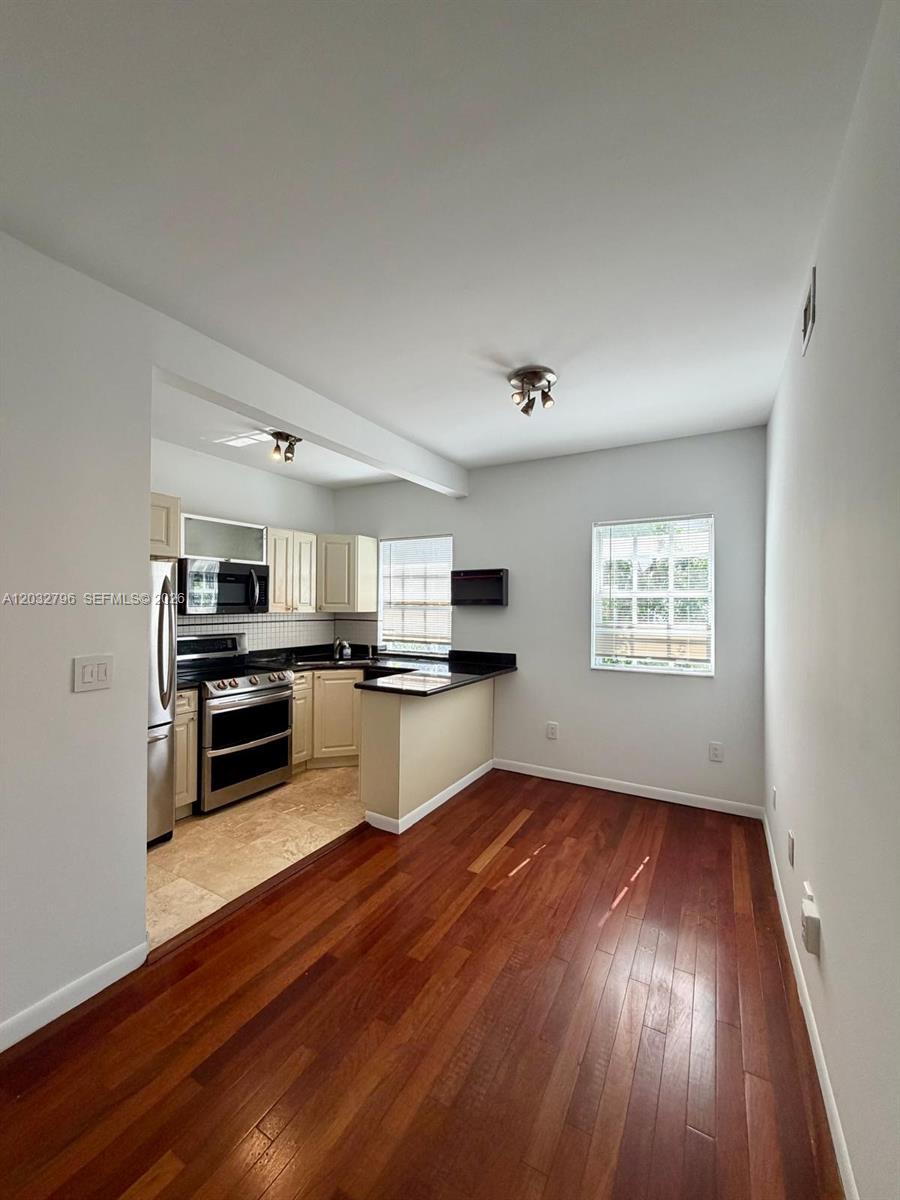 577 Ne 62 Street 2 Property Photo 8