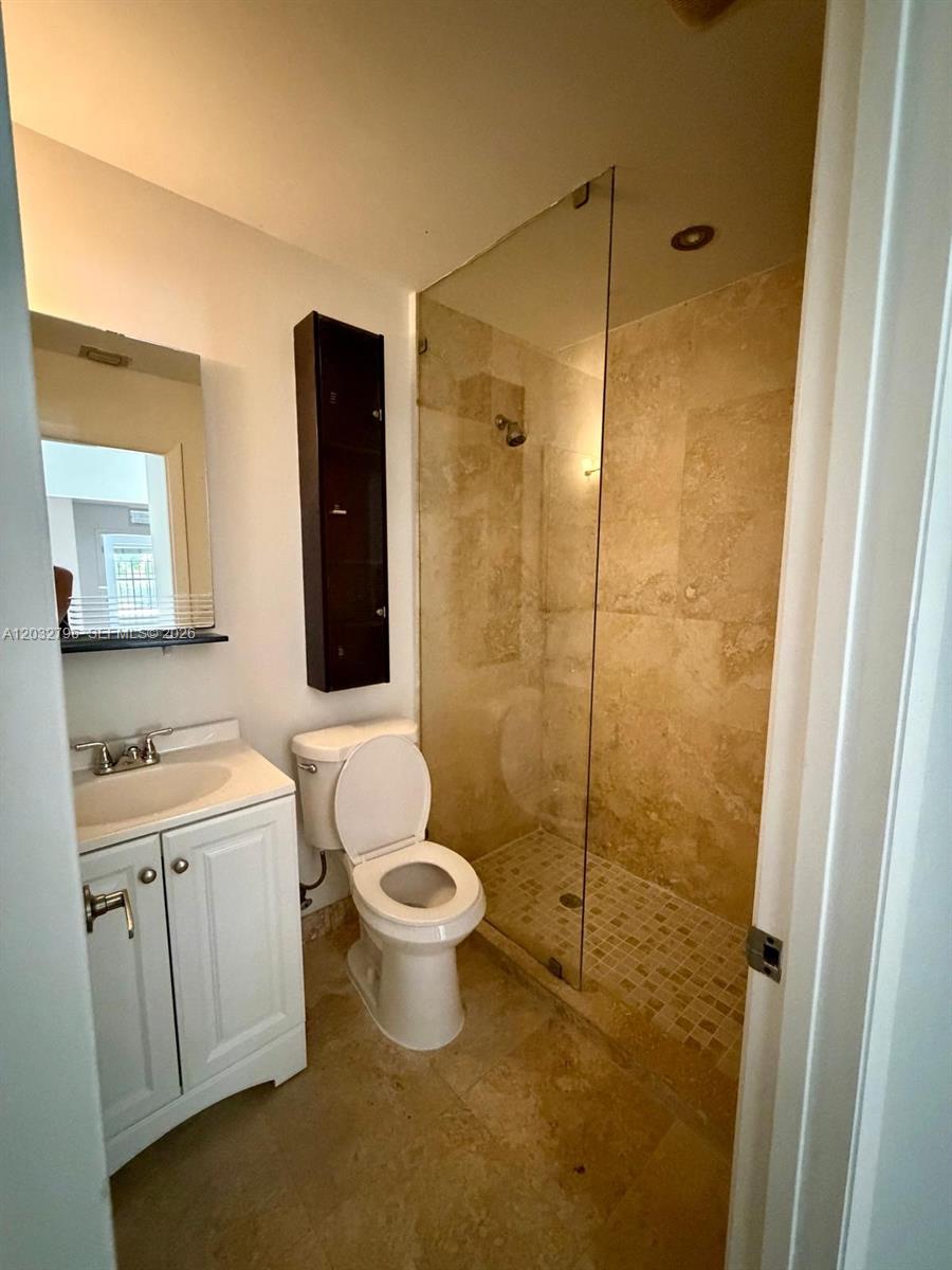 577 Ne 62 Street 2 Property Photo 14