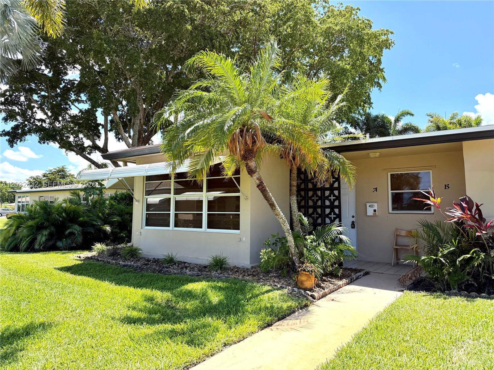 1042 North Drive A Property Photo 1