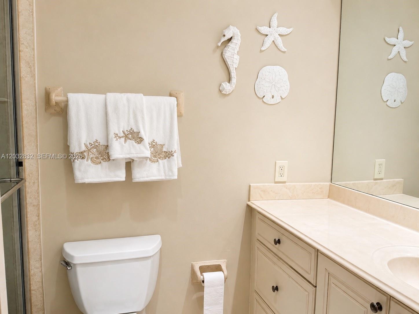 1042 North Drive A Property Photo 13