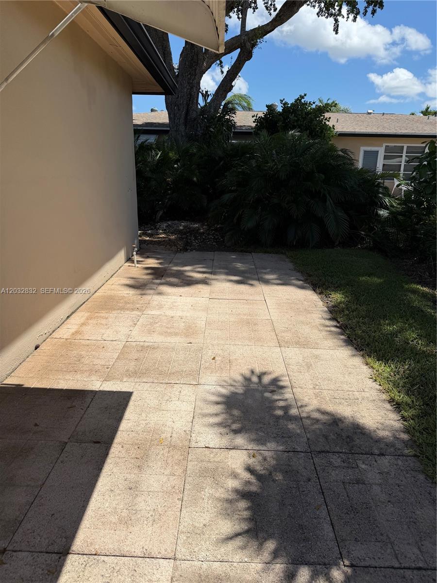 1042 North Drive A Property Photo 15