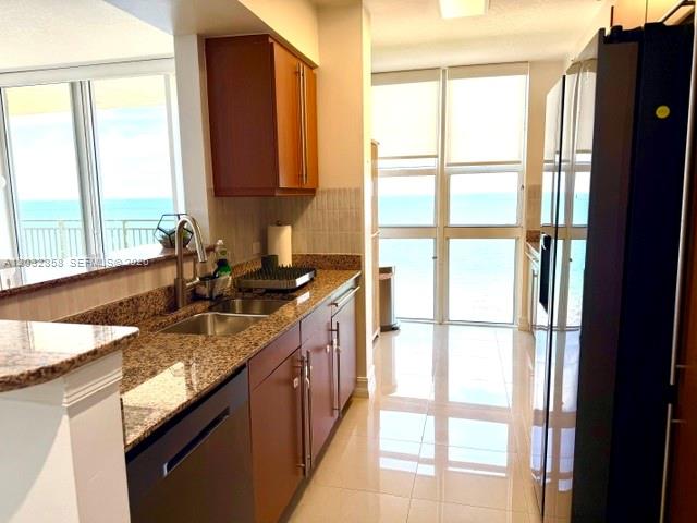 2080 S Ocean Drive 1512 Property Photo 8