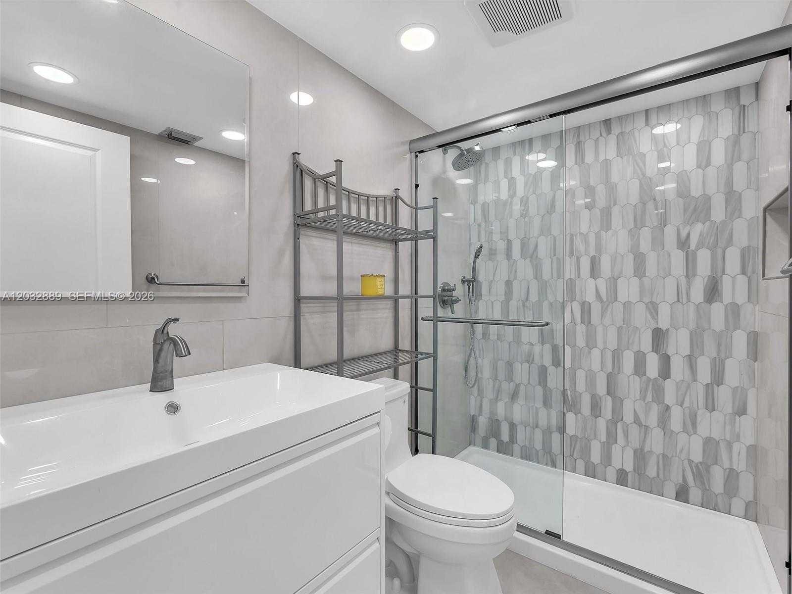 1601 Abaco Drive F3 Property Photo 23