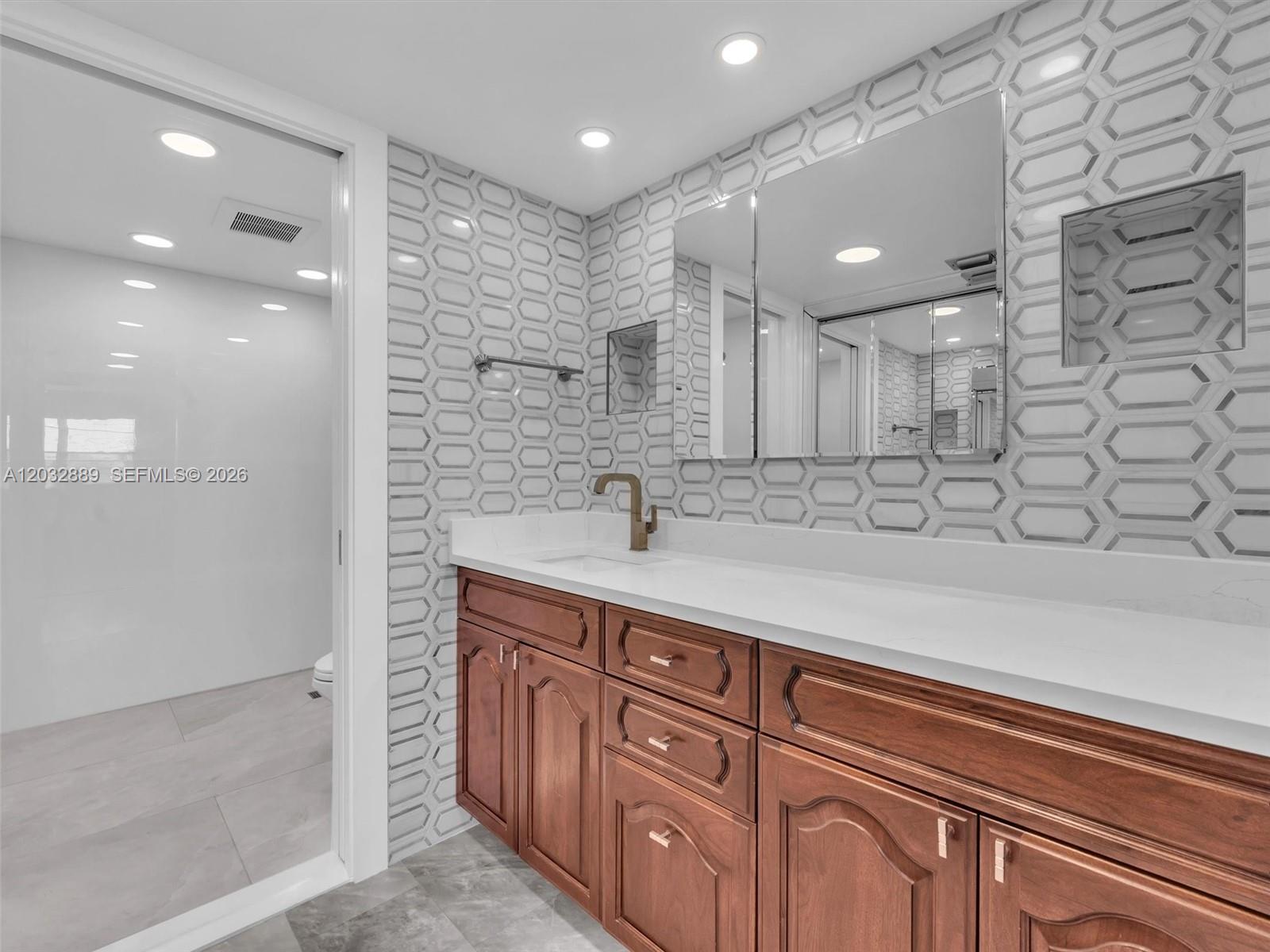 1601 Abaco Drive F3 Property Photo 26