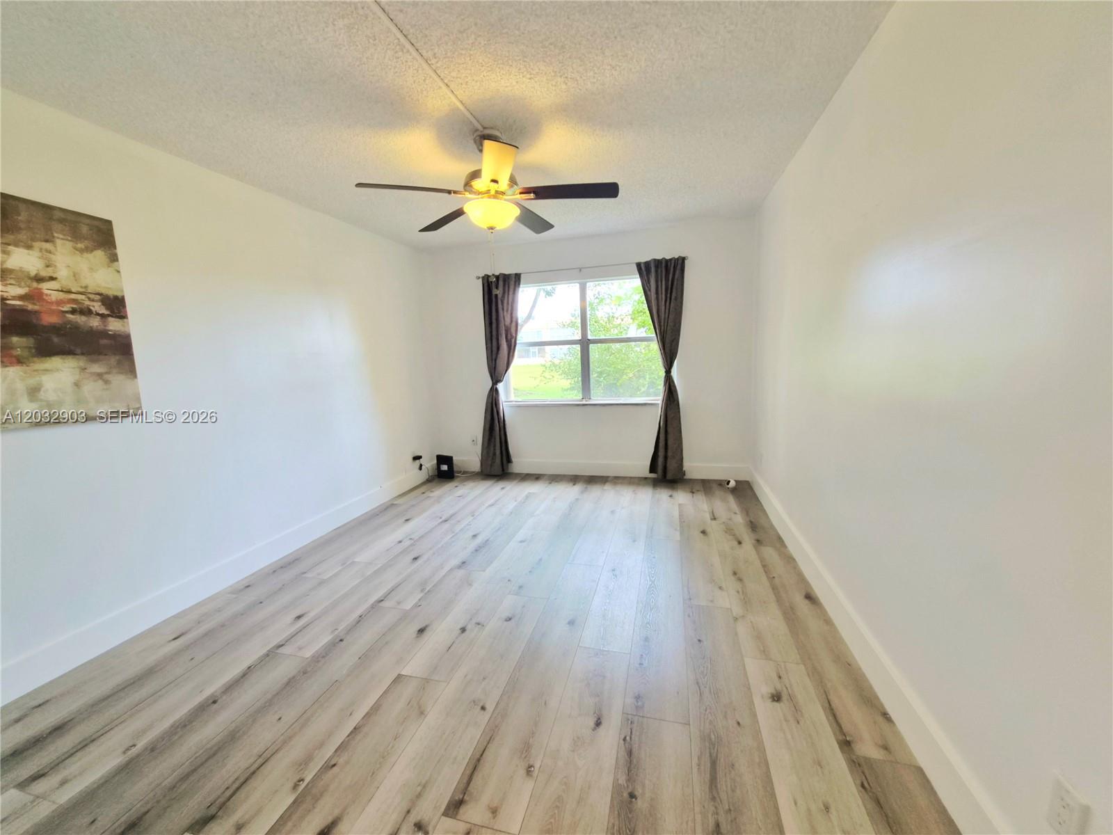 9041 Sunrise Lakes Boulevard 106 Property Photo 5