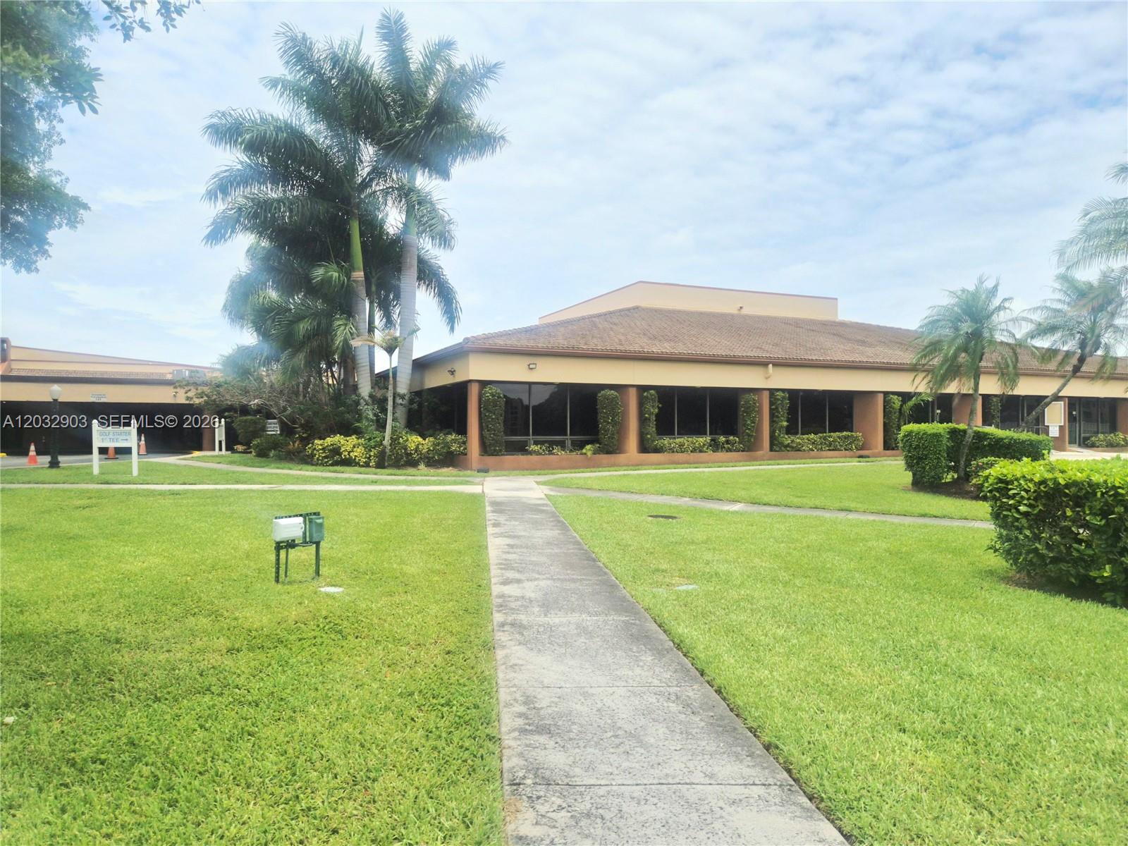 9041 Sunrise Lakes Boulevard 106 Property Photo 16