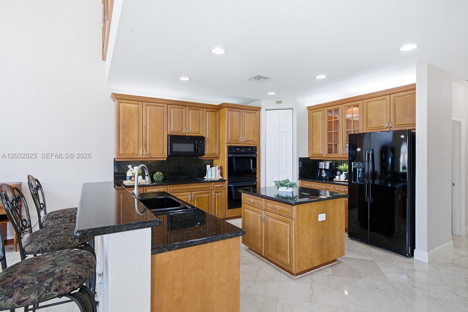 18543 Sw 49th Street Property Photo 14