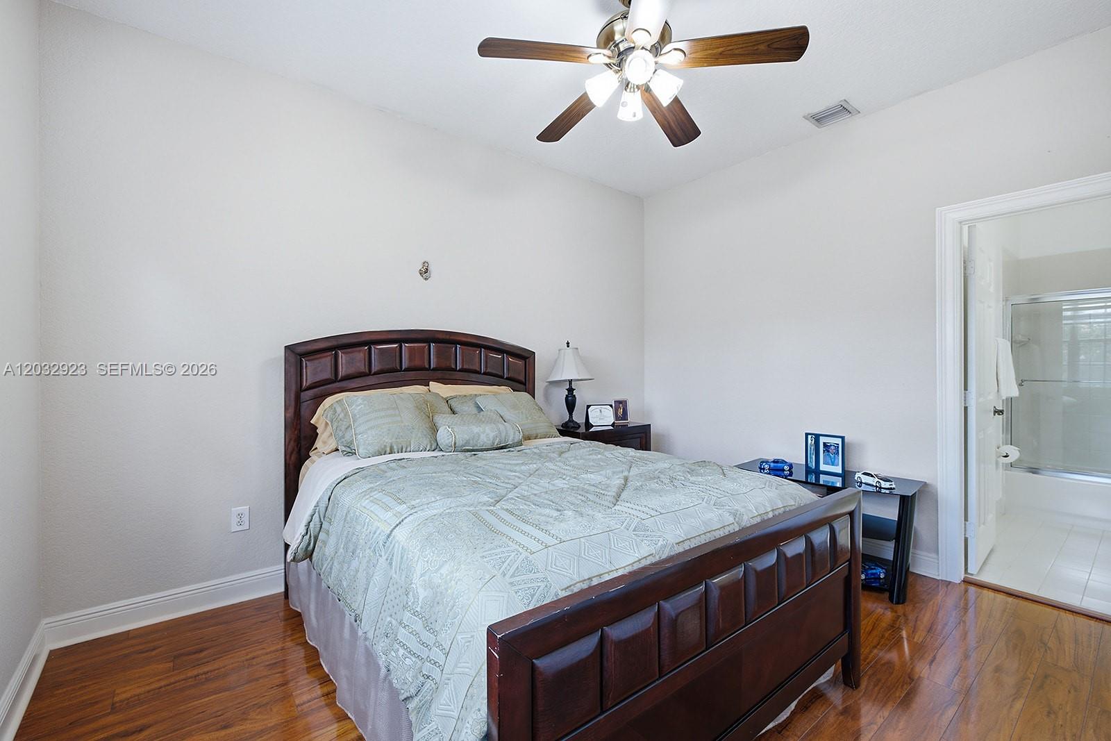 18543 Sw 49th Street Property Photo 44