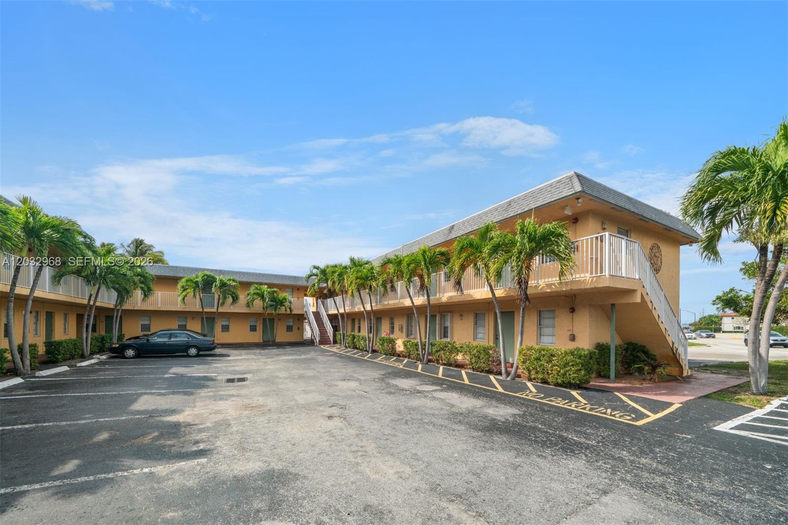 4081 N Dixie Highway 27