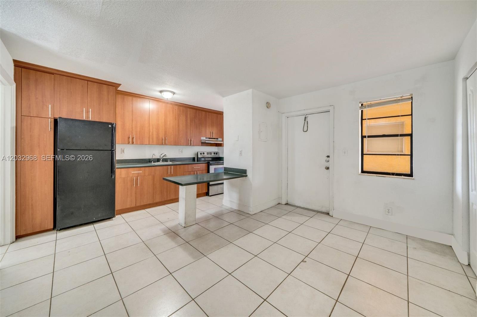 4081 N Dixie Highway 27 Property Photo 3