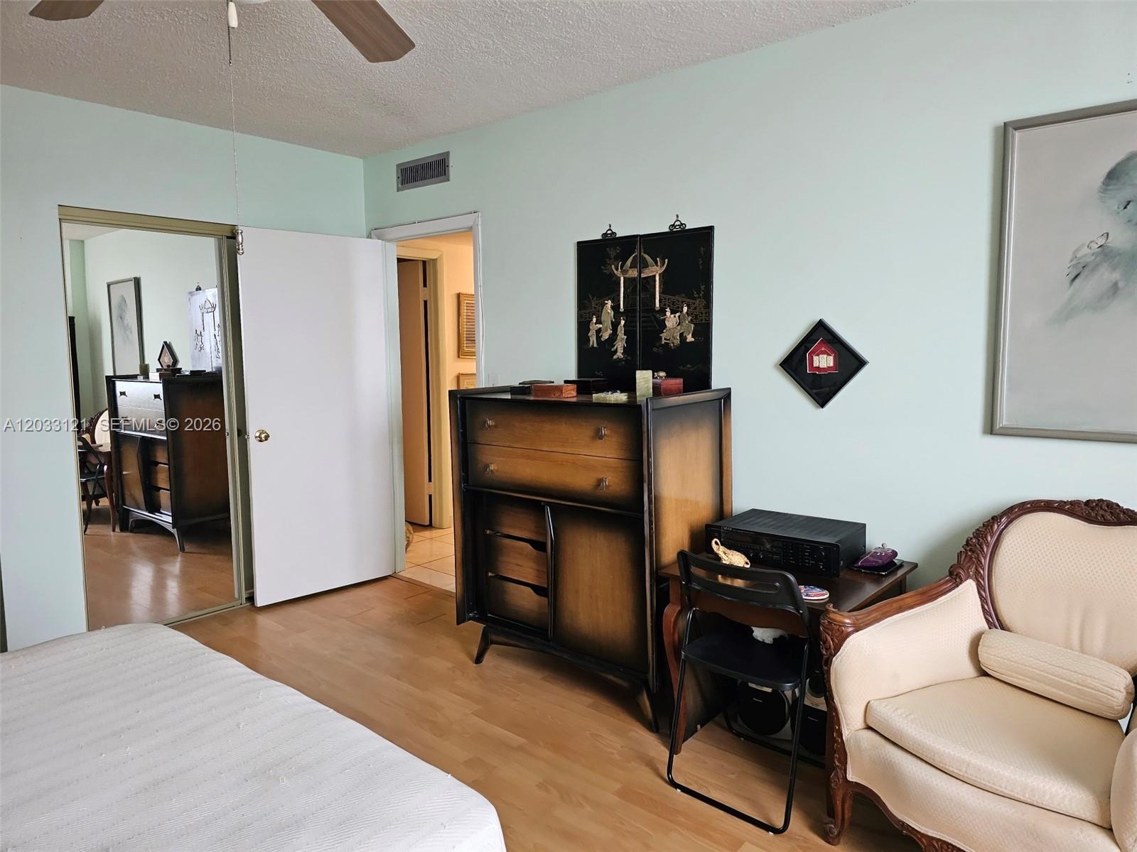 3850 Washington Street 1011 Property Photo 6