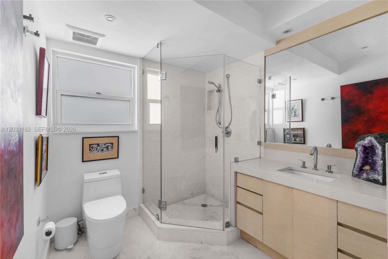 200 Ocean Lane Drive 409 Property Photo 28