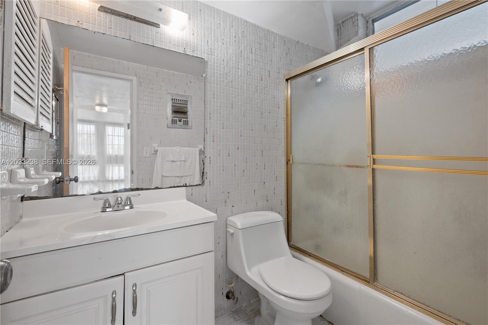 8001 Byron Avenue 3c Property Photo 17