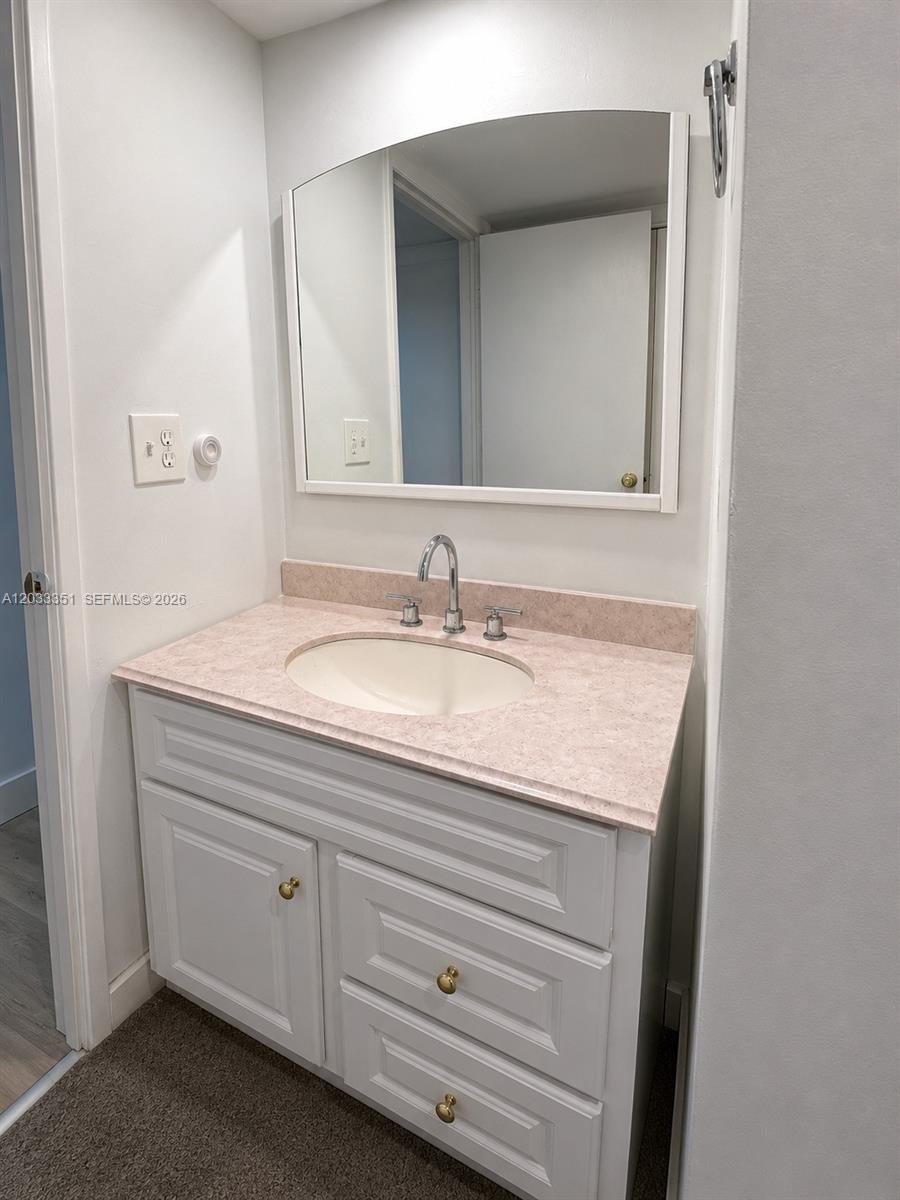 301 Bonaventure Boulevard 7 Property Photo 4
