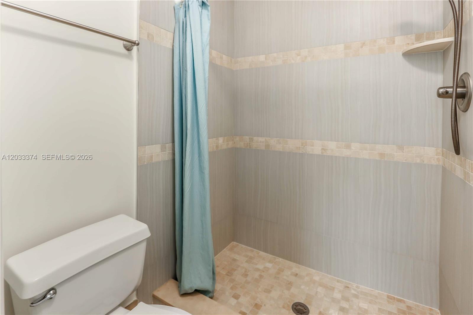 1521 Seagrape Way Property Photo 25