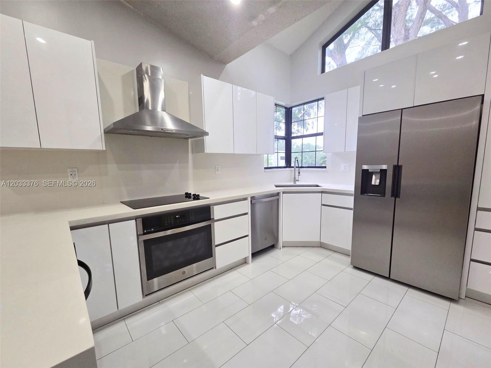 A12033376 Property Photo 1