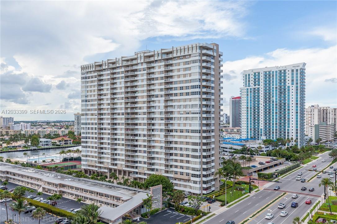 2030 S Ocean Drive 1826 Property Photo 10