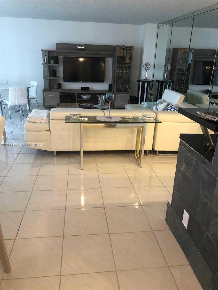 2030 S Ocean Drive 1826 Property Photo 13