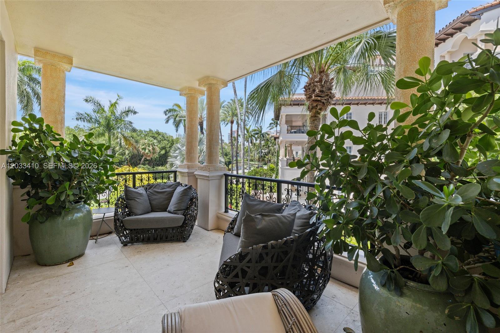 19122 Fisher Island Drive 19122 Property Photo 39
