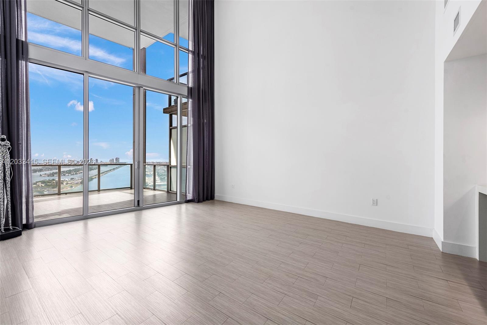 1100 Biscayne Boulevard 5705 Property Photo 4